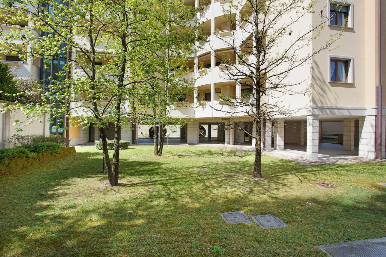 Casa Rosada Monza Autodromo Apartment Nova Milanese ภายนอก รูปภาพ